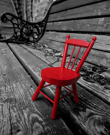 red_chair_no_03